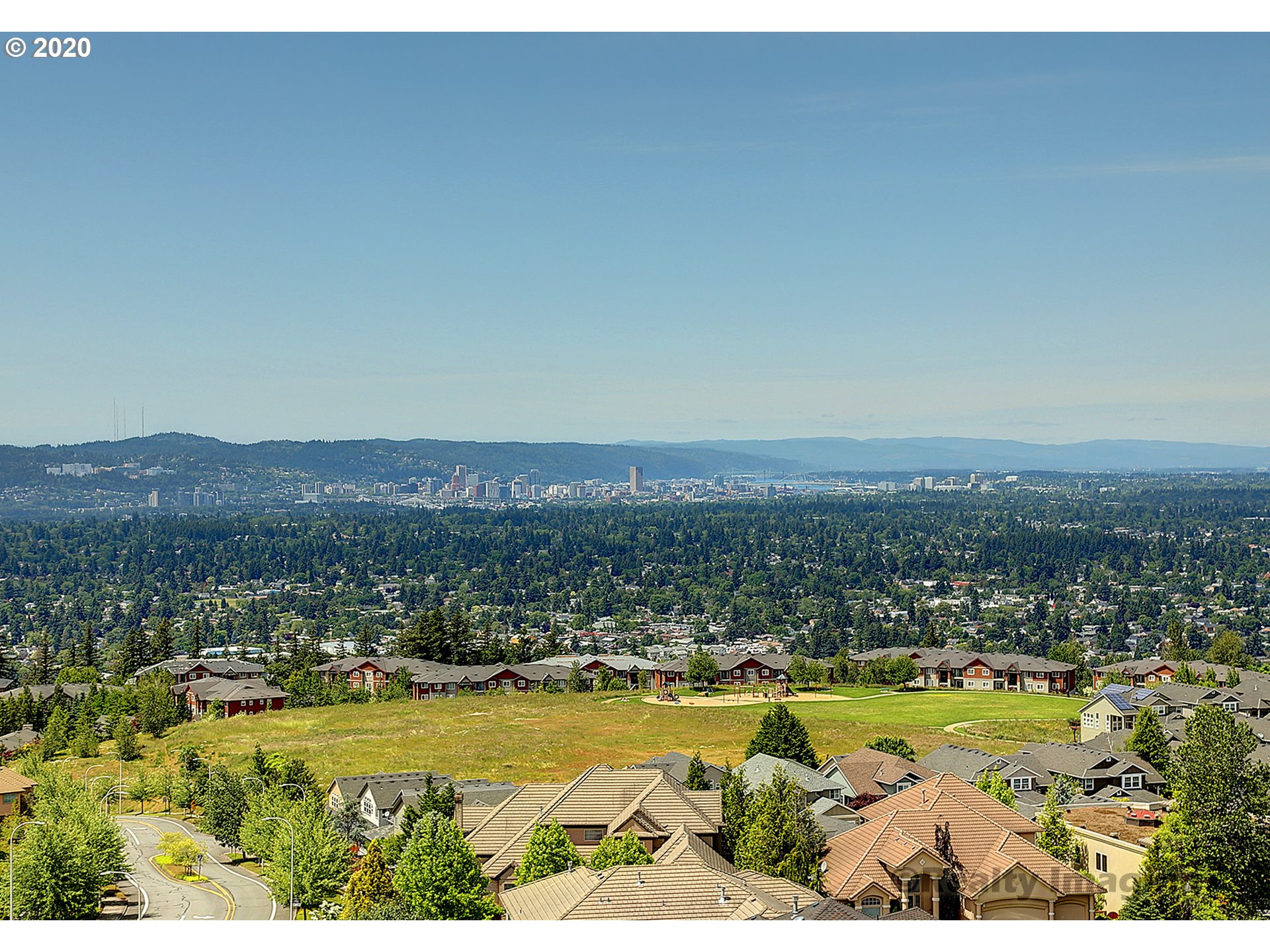 9393 Southeast Quail Ridge Court Happy Valley, OR 97086 - Photo 13 of 32 Gallery Image 13