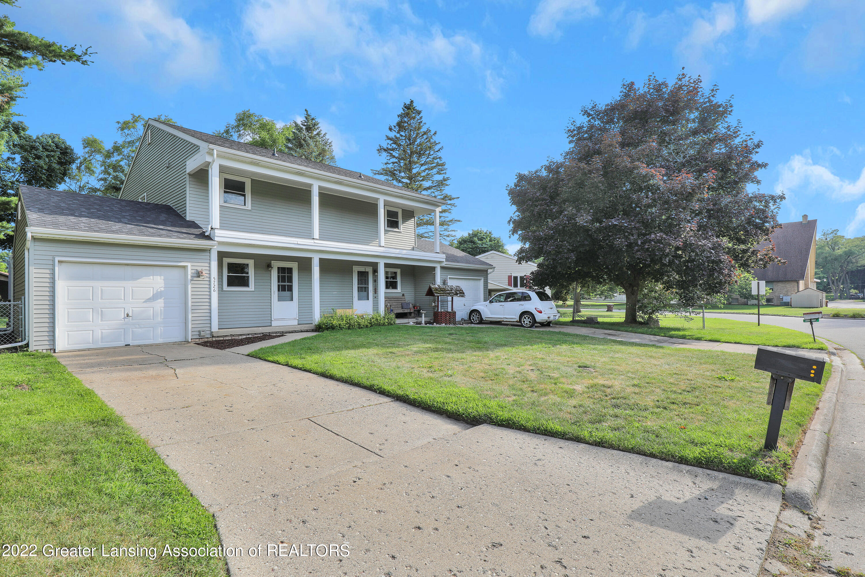 5724 Ridgeway Drive Haslett, MI 48840 - Photo 3 of 44 9I3A8727