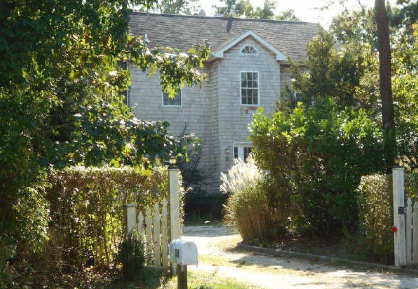 38 Longview Road Southampton, NY 11968 - Photo 1 of 1