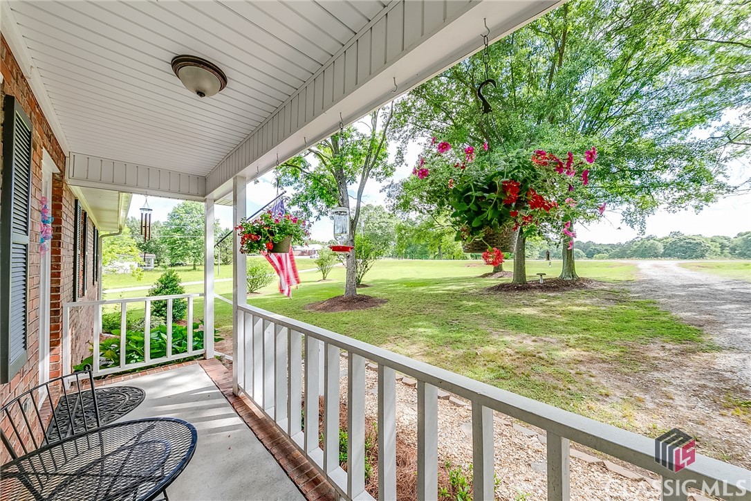 1995 Beacon Light Road Hartwell, GA 30643 - Photo 10 of 40 Gallery Image 10