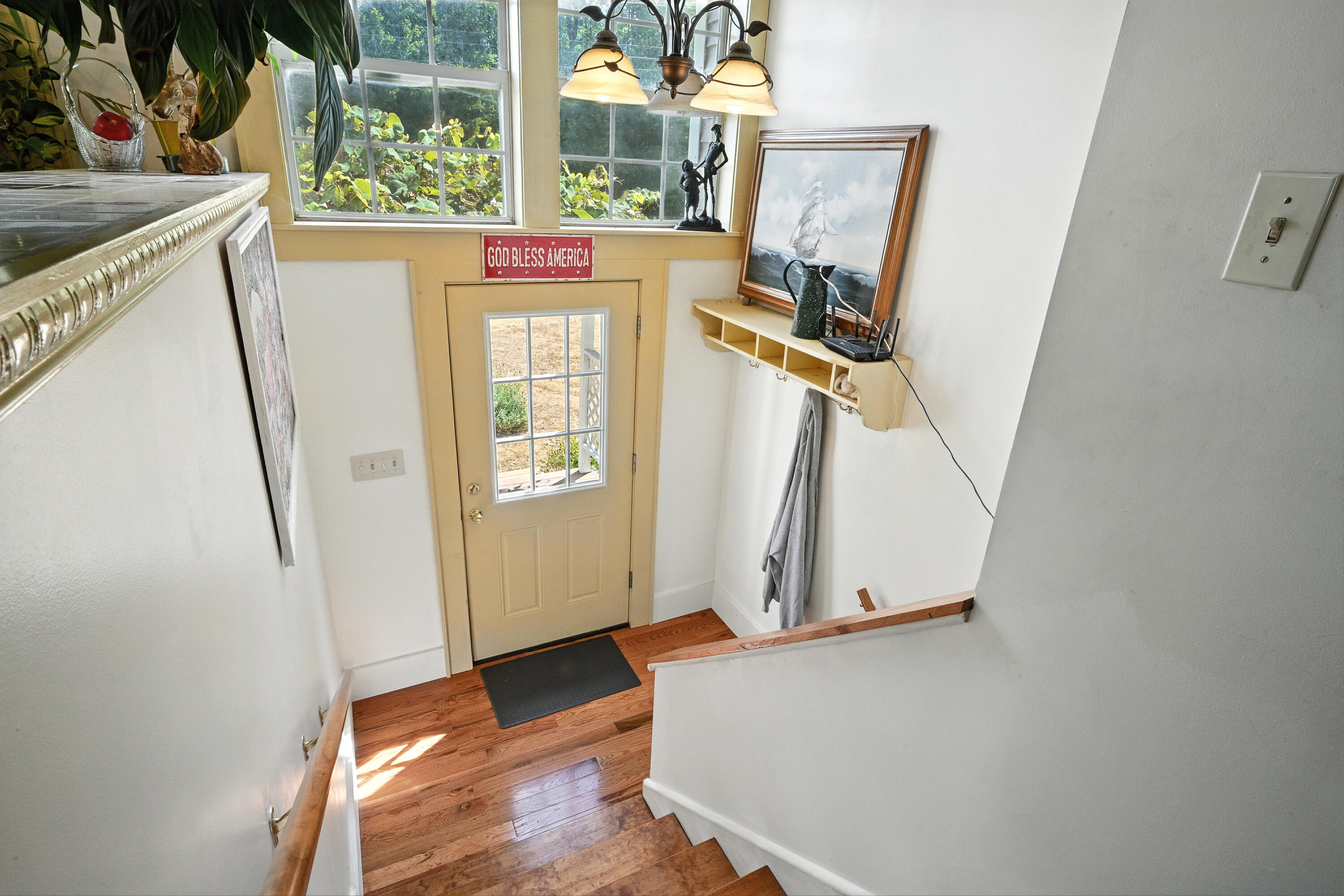 27 Mountain View Road Leeds, ME 04263 - Photo 37 of 105 Foyer
