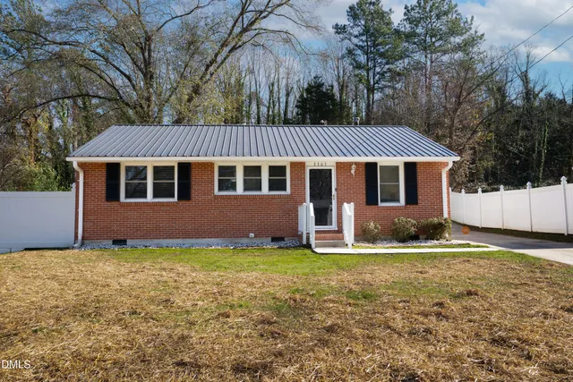$270,000 | 2305 Dandridge Drive, Raleigh, NC 27610