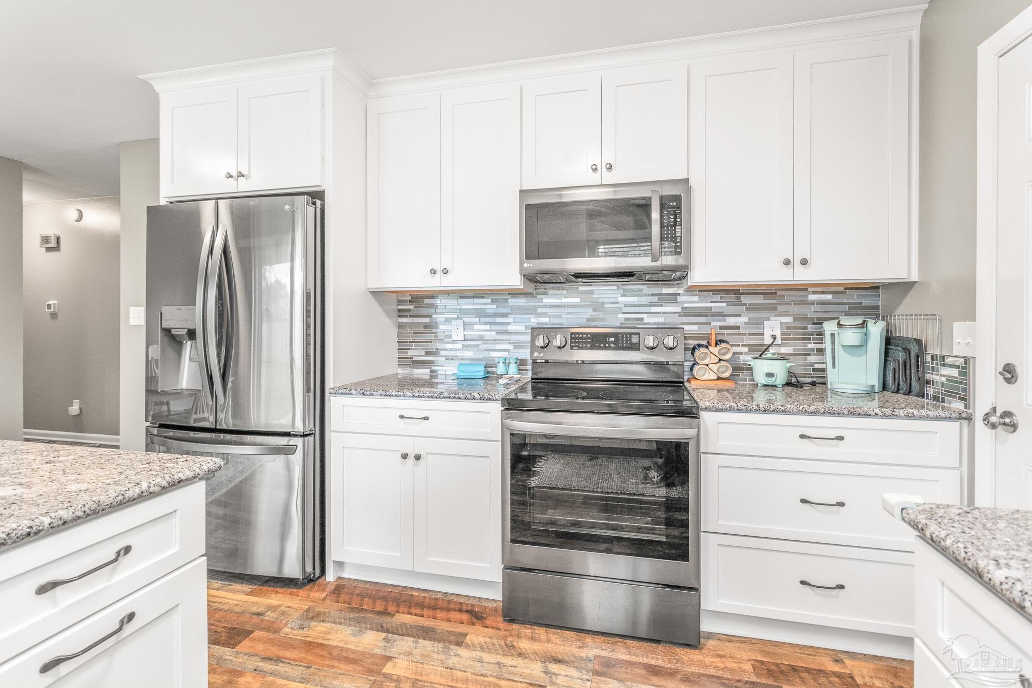 5670 Adelyn Road Pensacola, FL 32504 - Photo 11 of 37 Gallery Image 11