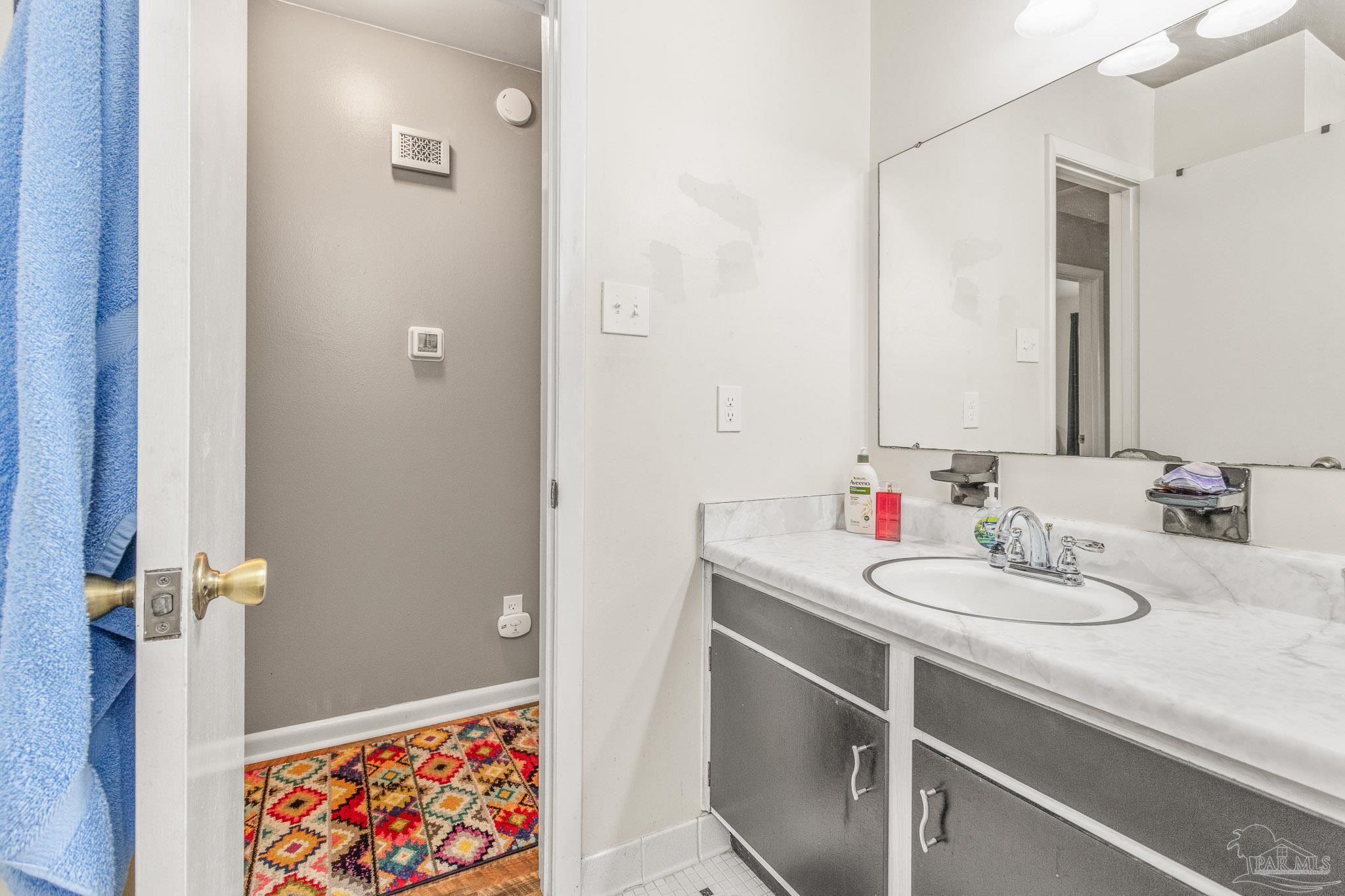 5670 Adelyn Road Pensacola, FL 32504 - Photo 24 of 37 Gallery Image 24