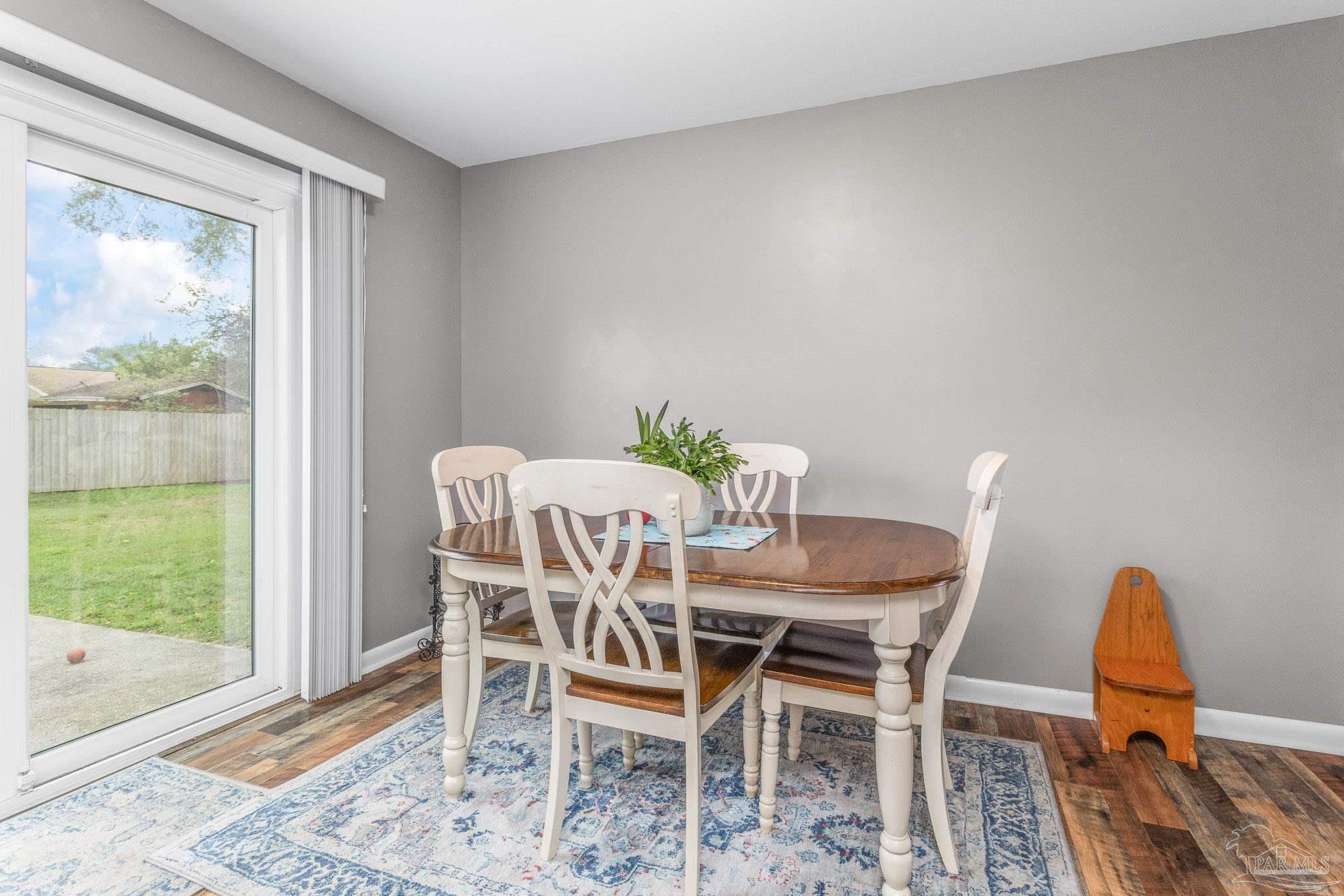 5670 Adelyn Road Pensacola, FL 32504 - Photo 6 of 37 Gallery Image 6