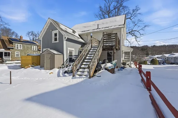 $280,000 | 2 Water Street, Greenfield, MA 01301