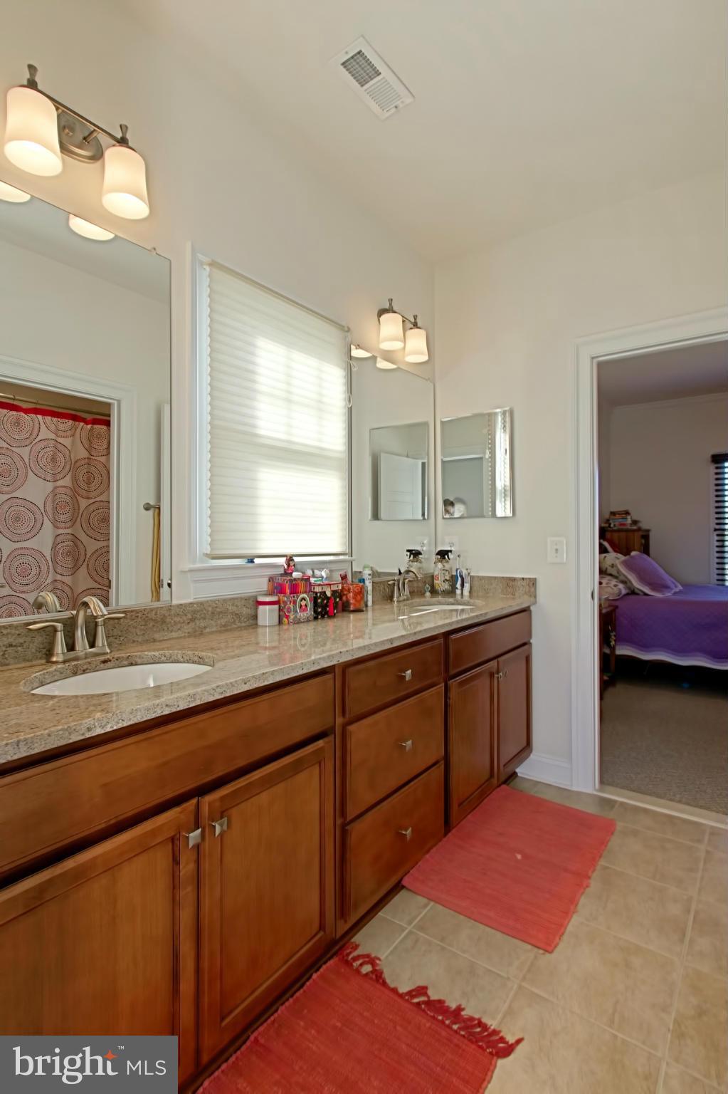 1882 Beulah Road Vienna, VA 22182 - Photo 17 of 30 Bath