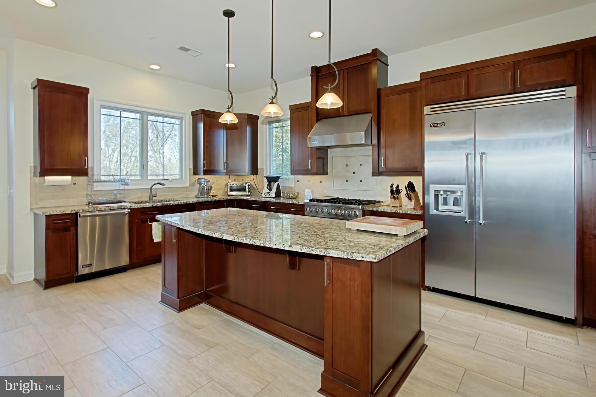 1882 Beulah Road Vienna, VA 22182 - Photo 3 of 30 Kitchen