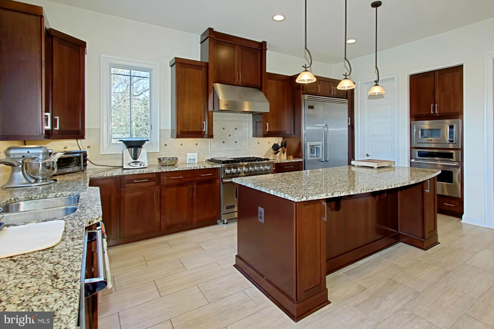 1882 Beulah Road Vienna, VA 22182 - Photo 5 of 30 Kitchen