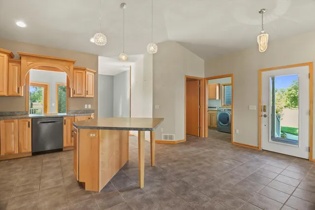 $595,000 | 1016 Eagle Lane, Poynette, WI 53955