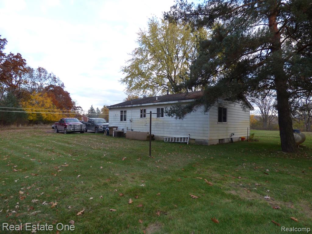 3509 Five Mile Road South Lyon, MI 48178 - Photo 7 of 45 Gallery Image 7
