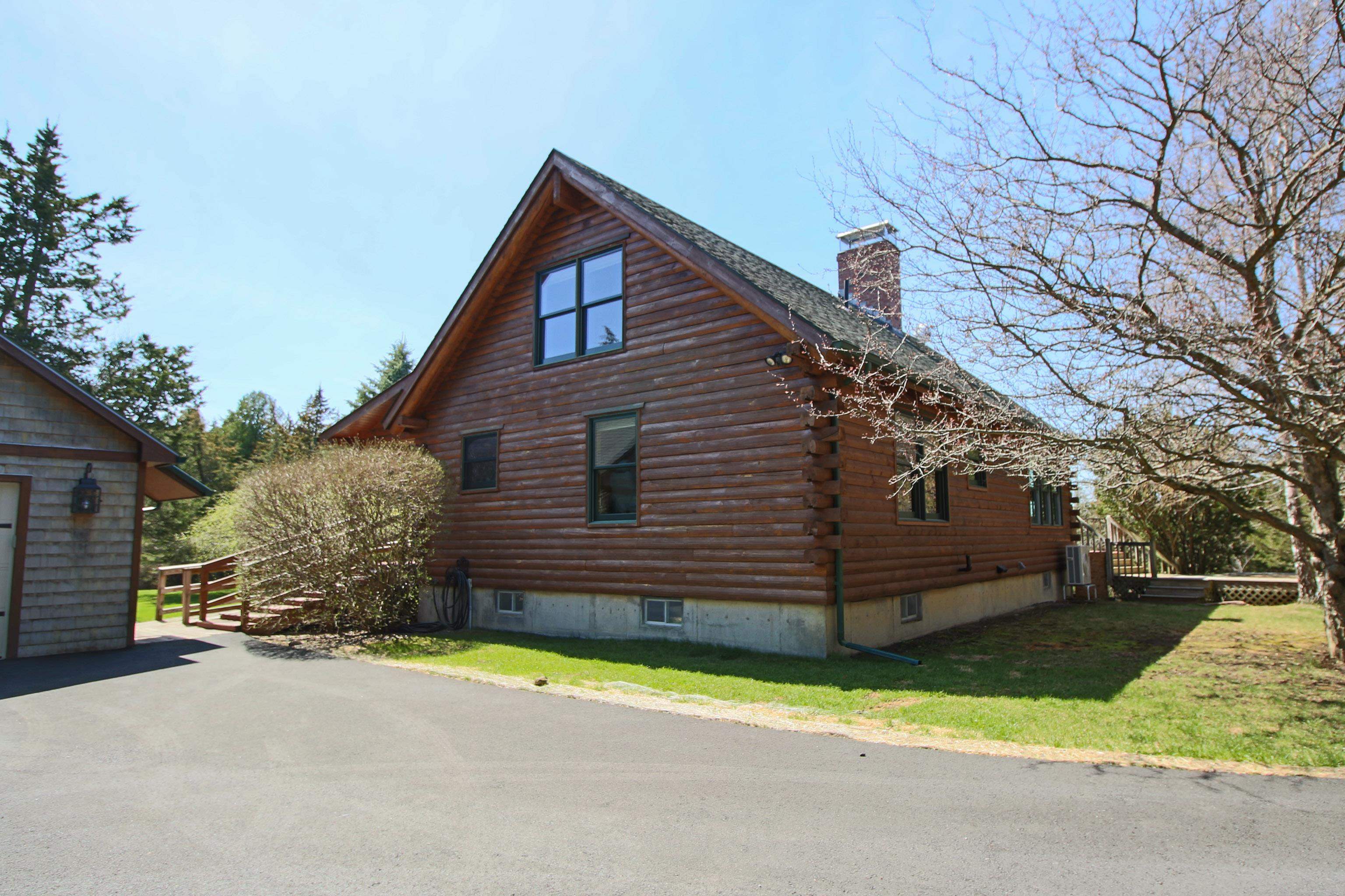 65 Sunset View Road South Hero, VT 05486 - Photo 5 of 39 Gallery Image 5