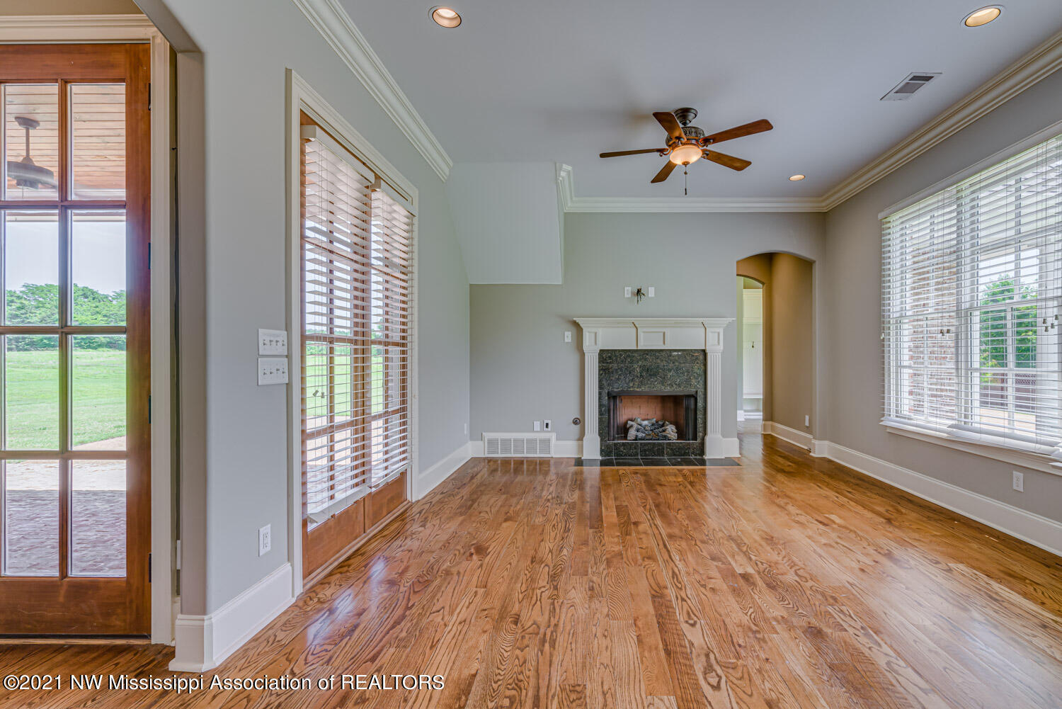 4906 Malone Road Olive Branch, MS 38654 - Photo 20 of 53 Hearth Room 2