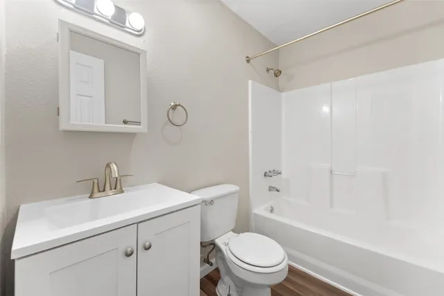 $1,095 | 512 Hollyhock Street, Unit 24, Prairie View, TX 77484