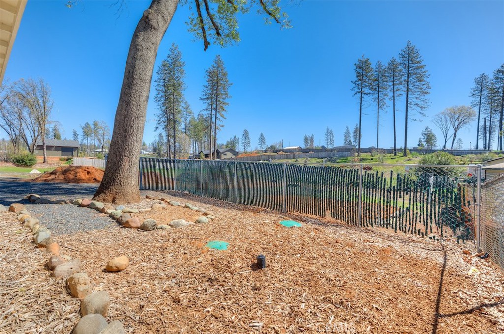 8556 Skyway Paradise, CA 95969 - Photo 37 of 43