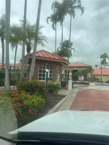 $2,600 | 18318 Northwest 68th Avenue, Unit B, Hialeah, FL 33015