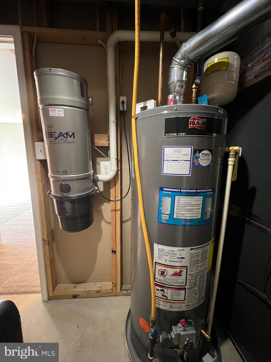 131 Fiona Way Brunswick, MD 21758 - Photo 47 of 73 a close view of water heater room
