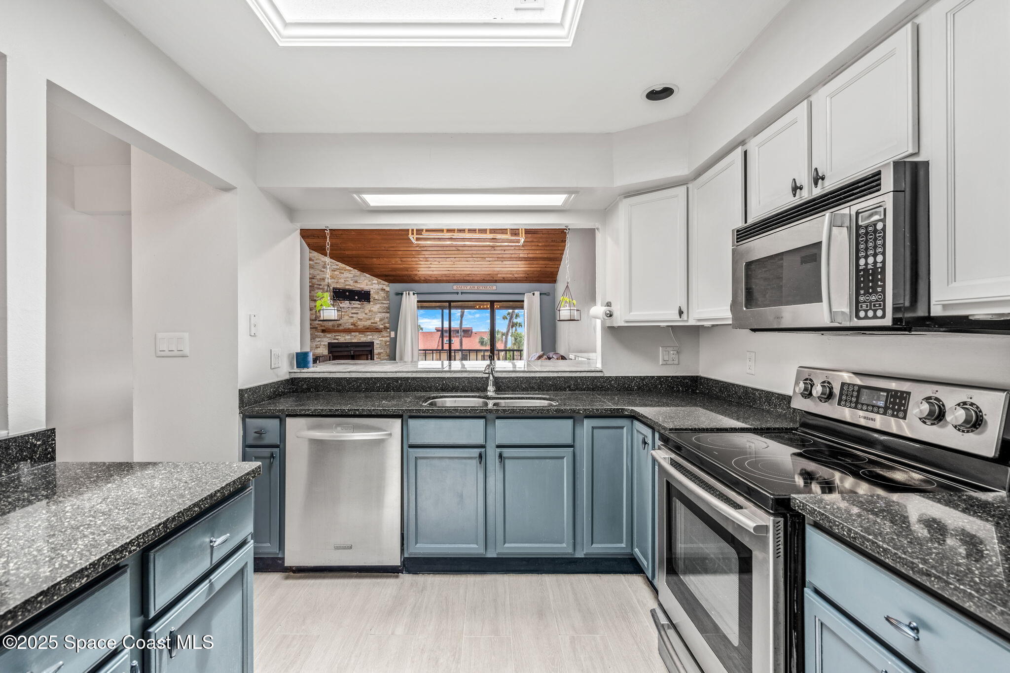 2921 Kirkland Road Northeast, Unit 201 Palm Bay, FL 32905 - Photo 12 of 35 10-web-or-mls-DSC09863-HDR