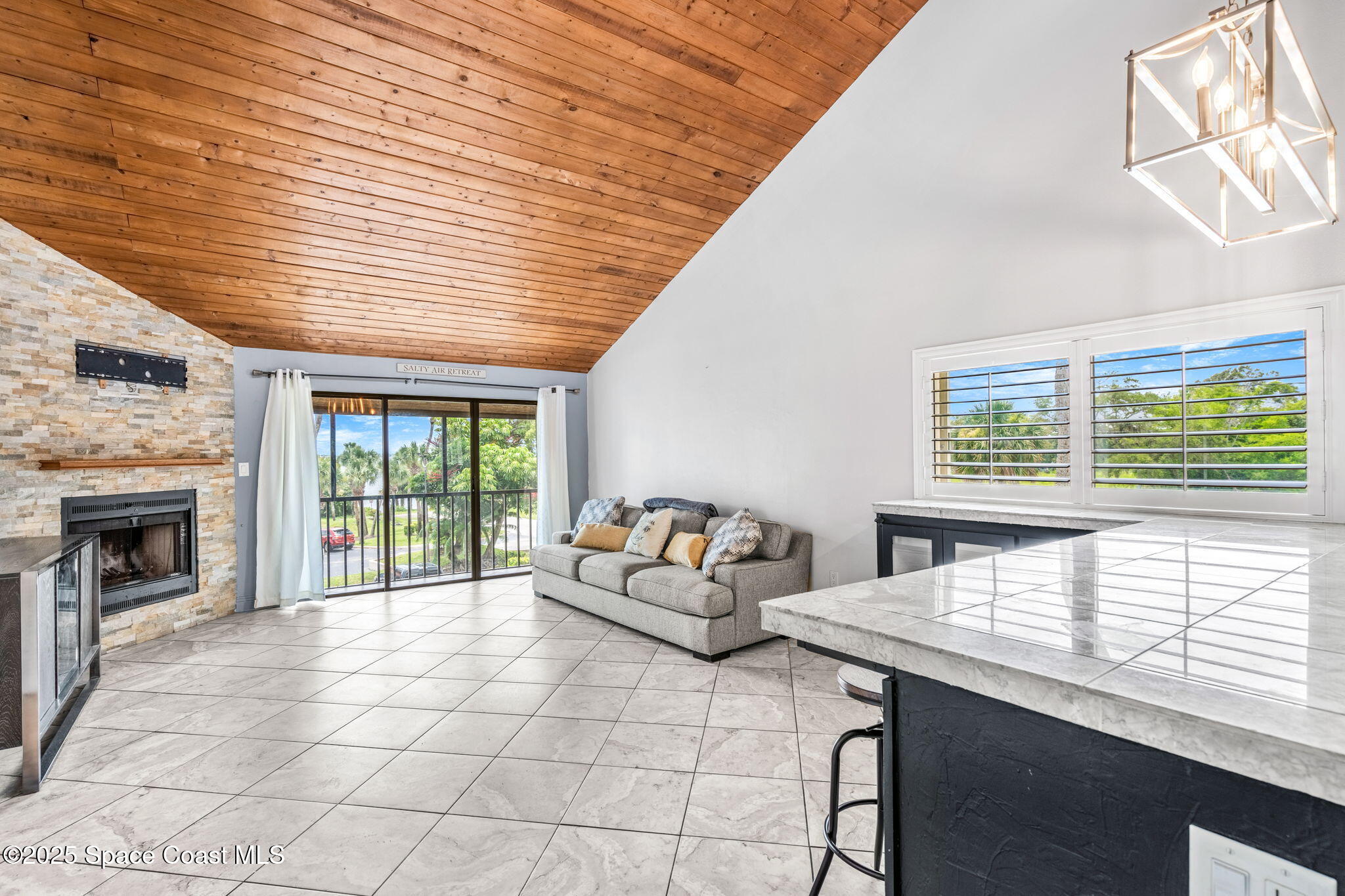 2921 Kirkland Road Northeast, Unit 201 Palm Bay, FL 32905 - Photo 7 of 35 12-web-or-mls-DSC09873-HDR