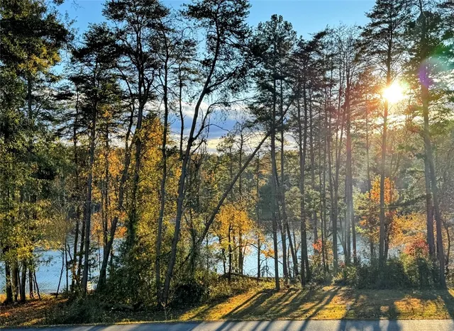 $425,000 | 308 Mt Bay Drive, Westminster, SC 29693