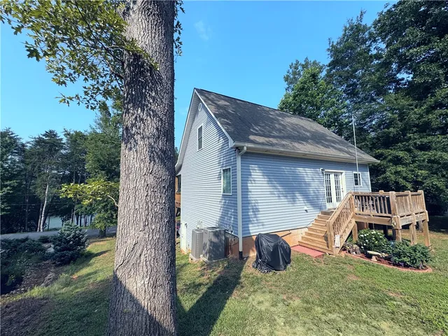 $425,000 | 308 Mt Bay Drive, Westminster, SC 29693