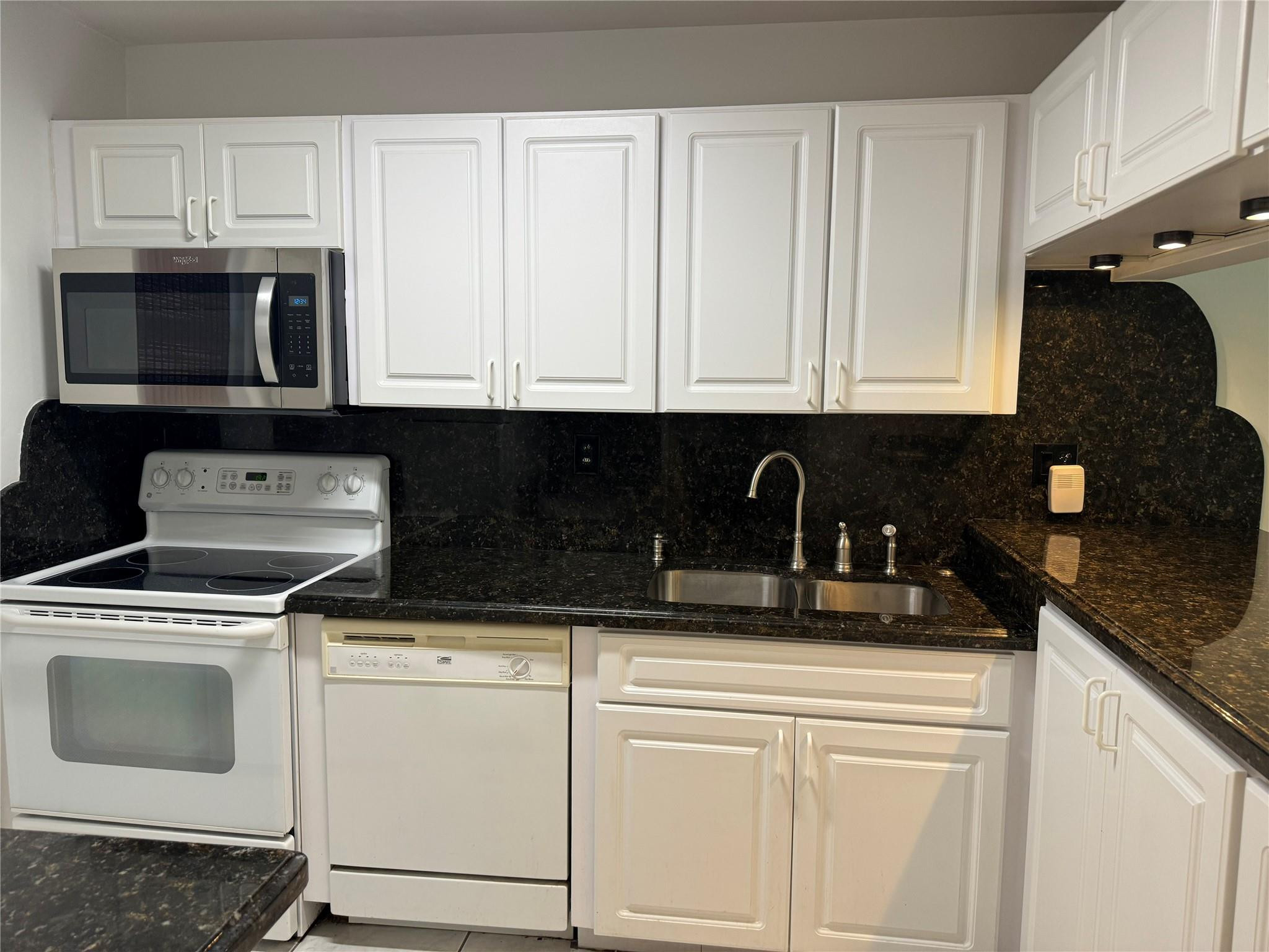 7610 Stirling Road, Unit E102 Hollywood, FL 33024 - Photo 4 of 13 Photo 4