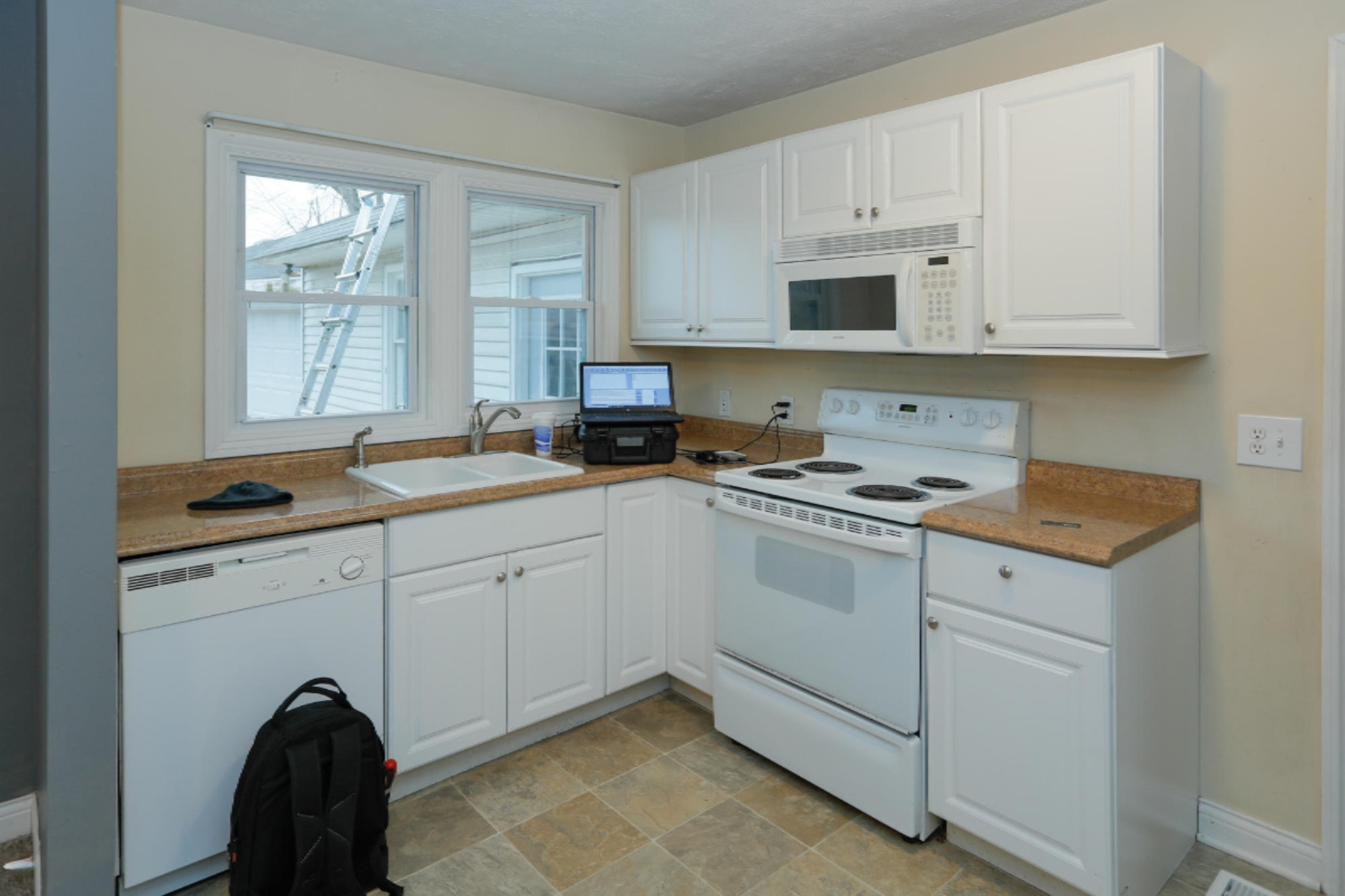 713 Spring Street Three Rivers, MI 49093 - Photo 6 of 14 713 Spring St-106