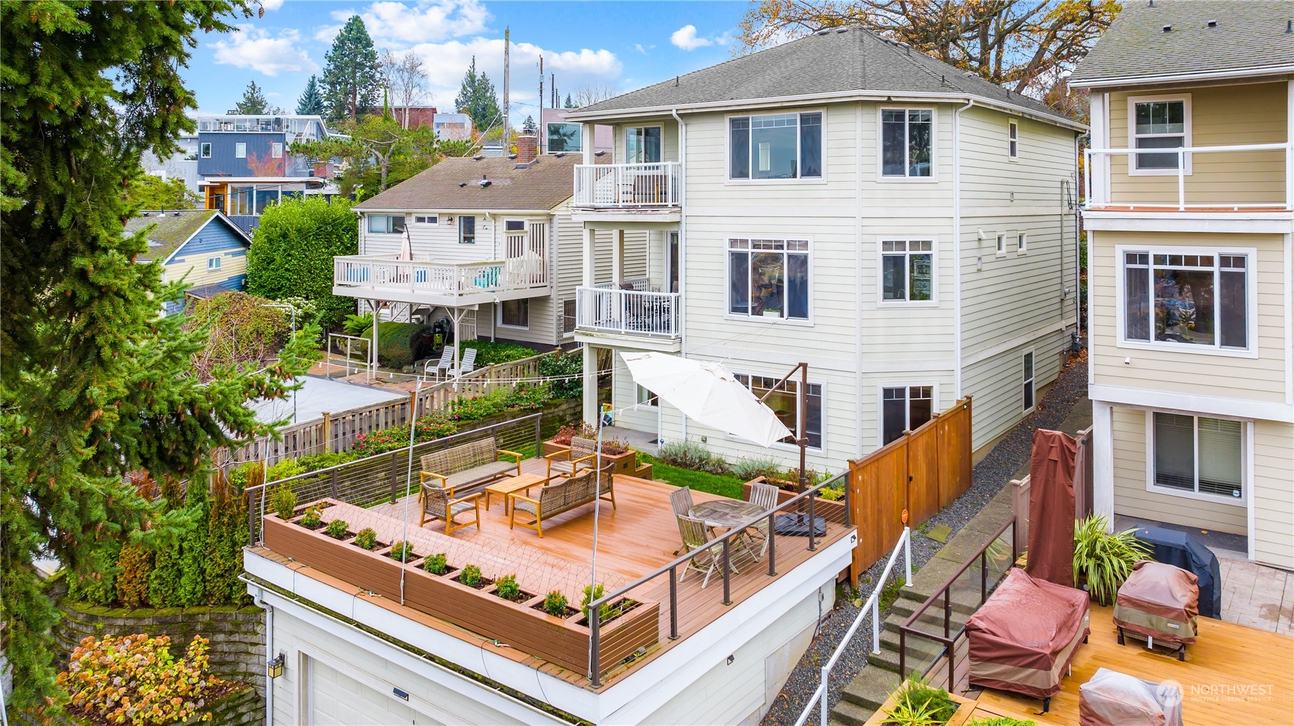 1020 West Ruffner Street Seattle, WA 98119 - Photo 39 of 39 a view of a building with a balcony
