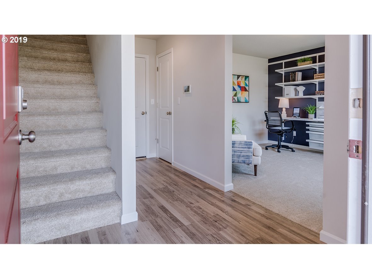 17315 Northwest Shackelford Road Portland, OR 97229 - Photo 3 of 24 Gallery Image 3