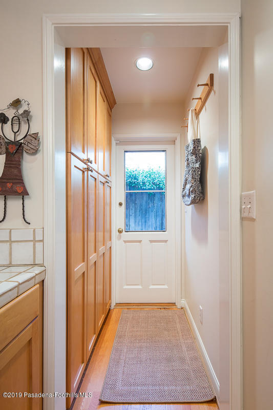 970 Mesa Verde Road Pasadena, CA 91105 - Photo 26 of 32 25