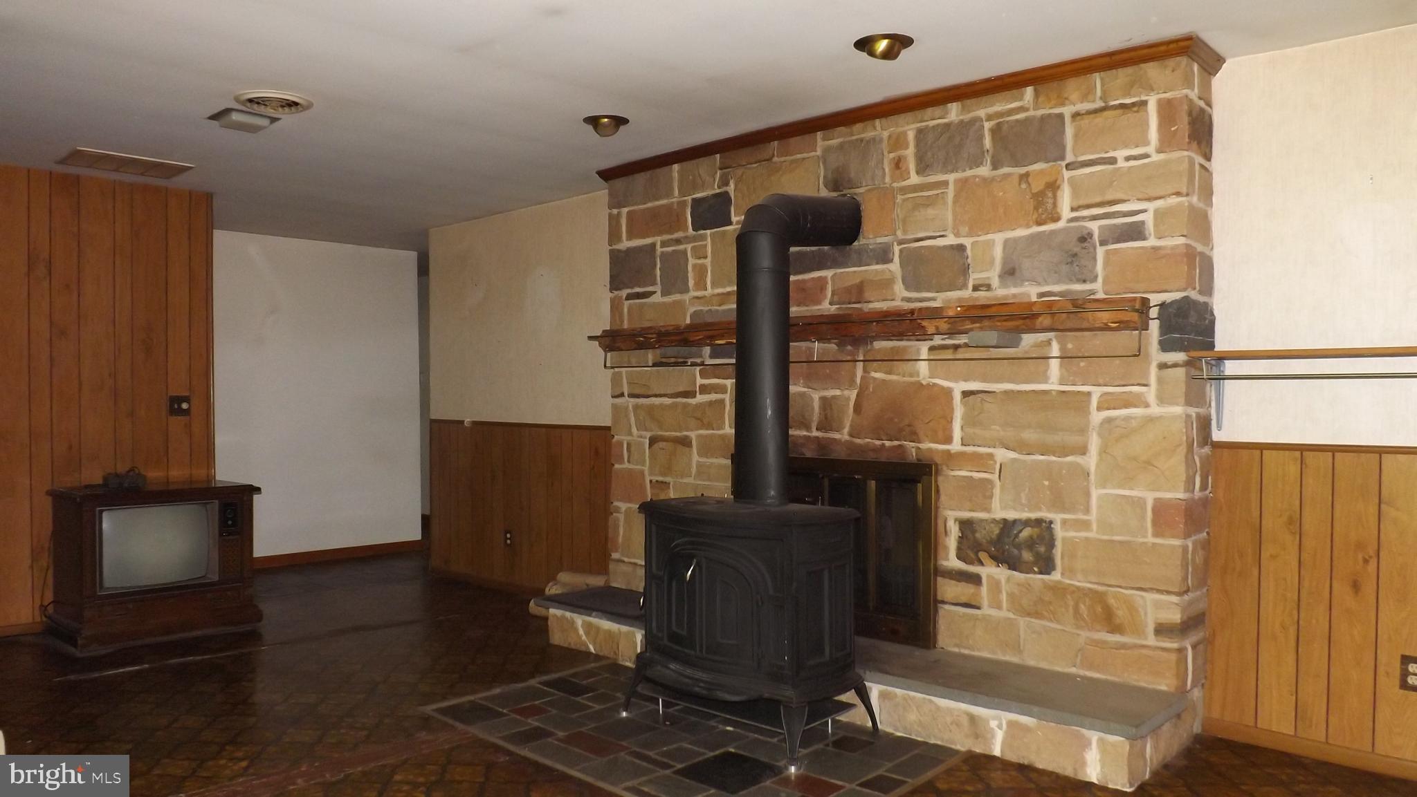 72 Center Road Upper Black Eddy, PA 18972 - Photo 14 of 37