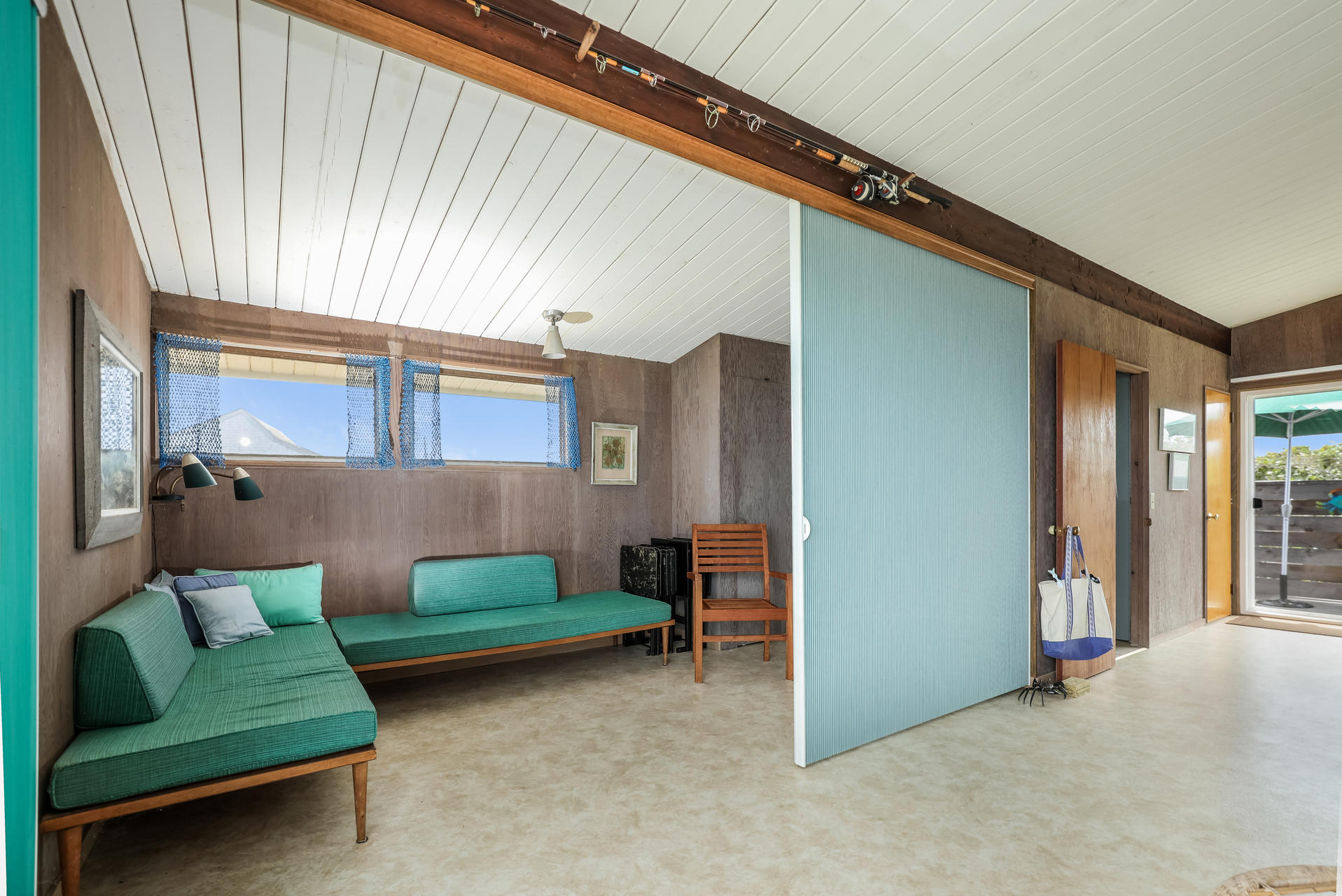 800 Ocean View Drive Wellfleet, MA 02667 - Photo 19 of 38 a living room with furniture and a window