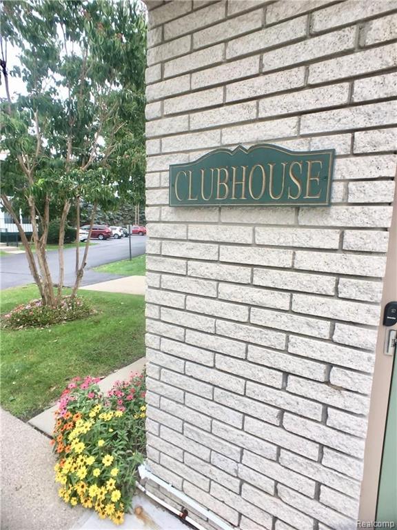 33357 Fargo Street Livonia, MI 48152 - Photo 11 of 12