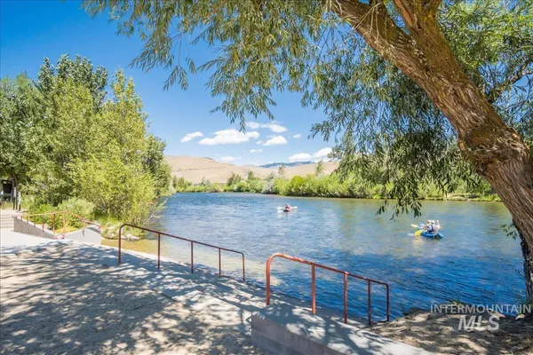 $509,900 | 4184 East Haystack Street, Unit 305, Boise, ID 83716