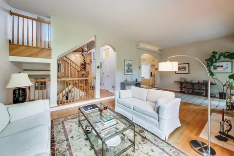$489,995 | 766 North Maple Avenue, Palatine, IL 60067