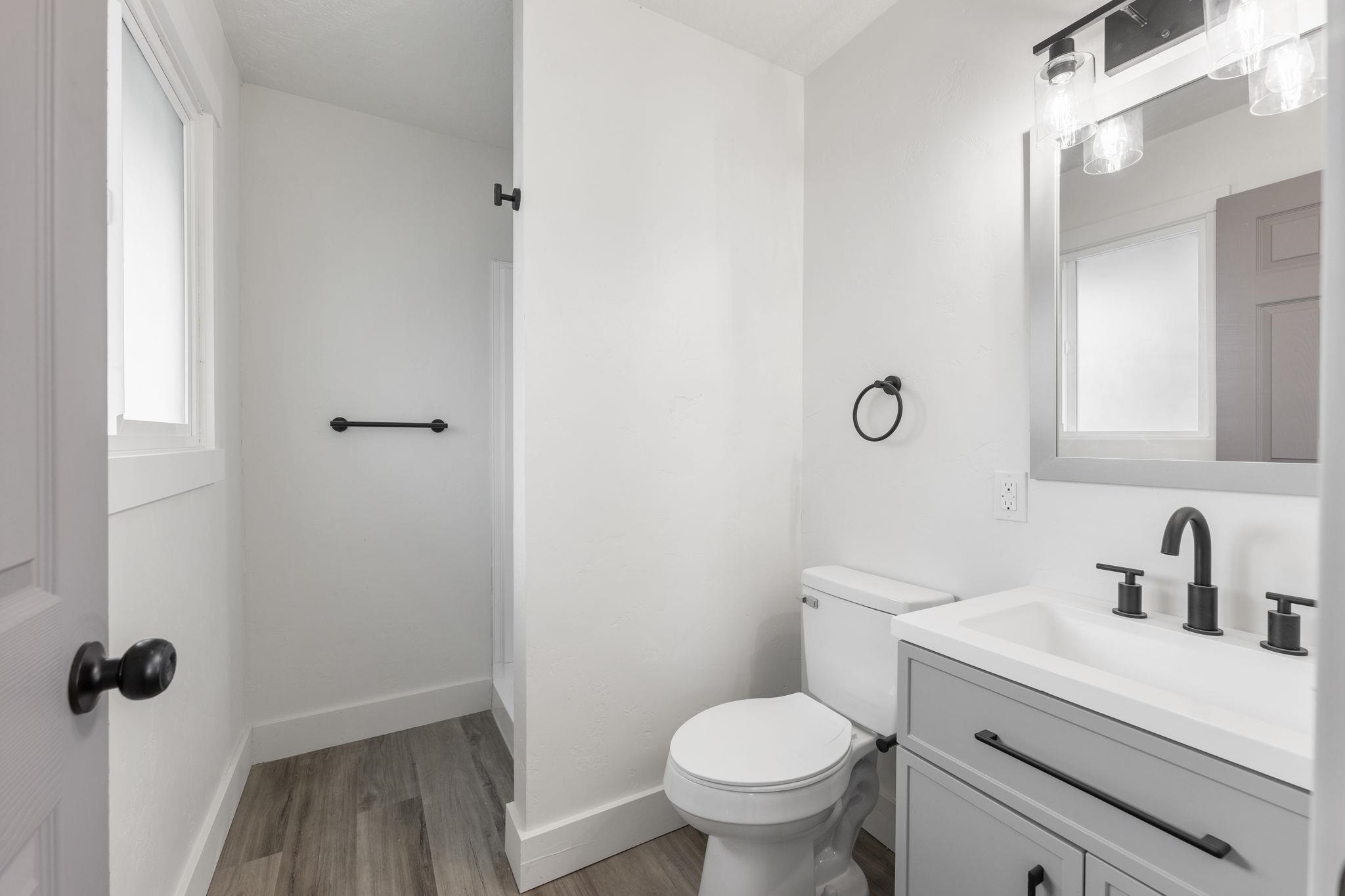 1214 East Broad Avenue Spokane, WA 99207 - Photo 15 of 30
