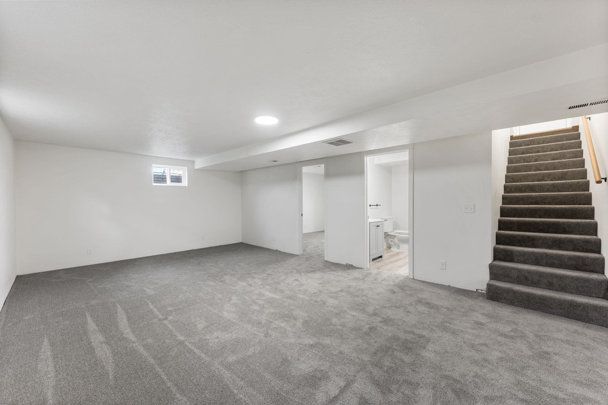 1214 East Broad Avenue Spokane, WA 99207 - Photo 19 of 30