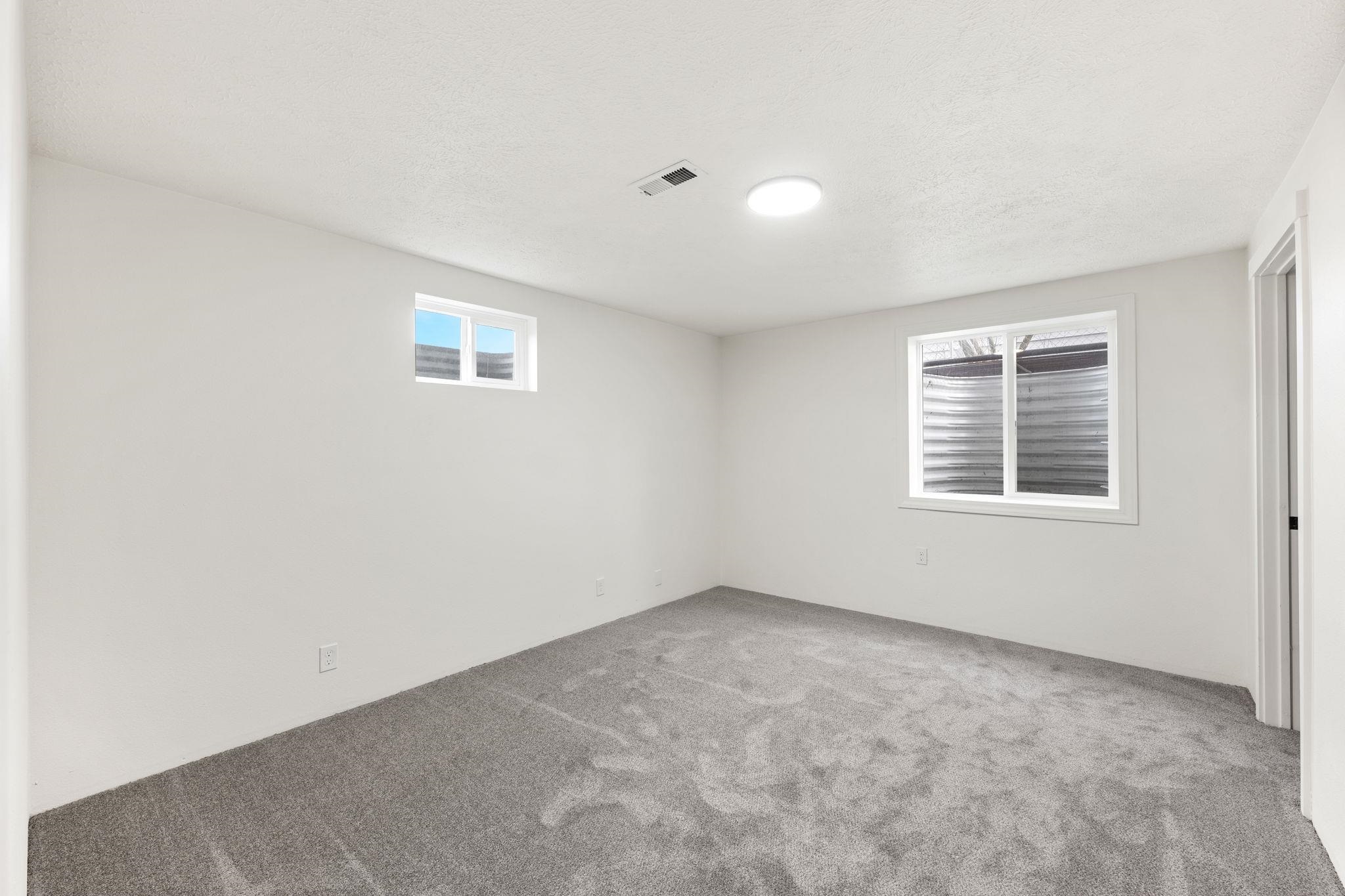 1214 East Broad Avenue Spokane, WA 99207 - Photo 20 of 30