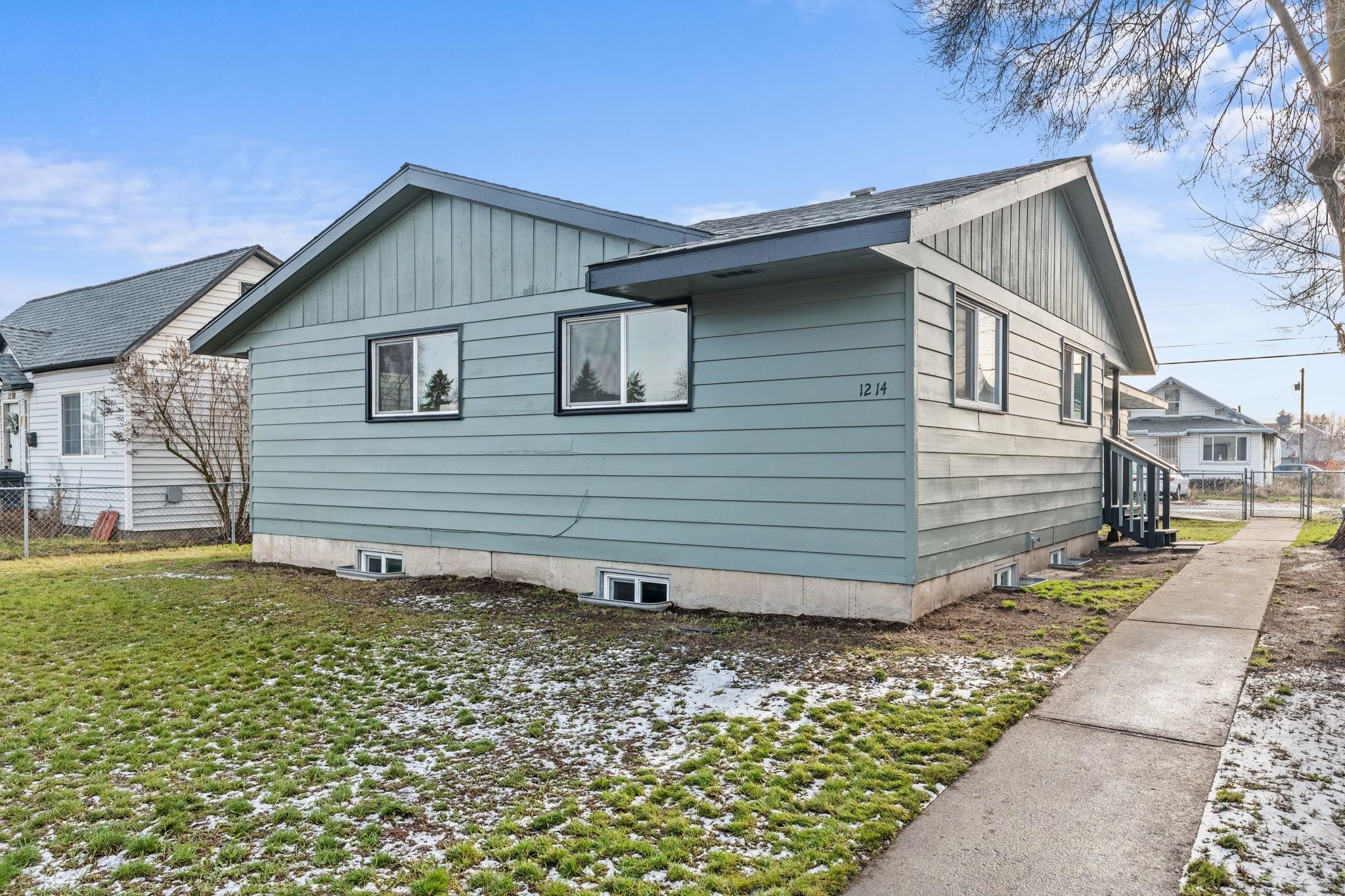 1214 East Broad Avenue Spokane, WA 99207 - Photo 2 of 30