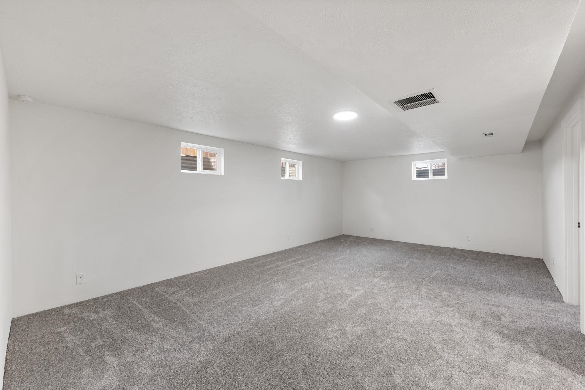 1214 East Broad Avenue Spokane, WA 99207 - Photo 24 of 30