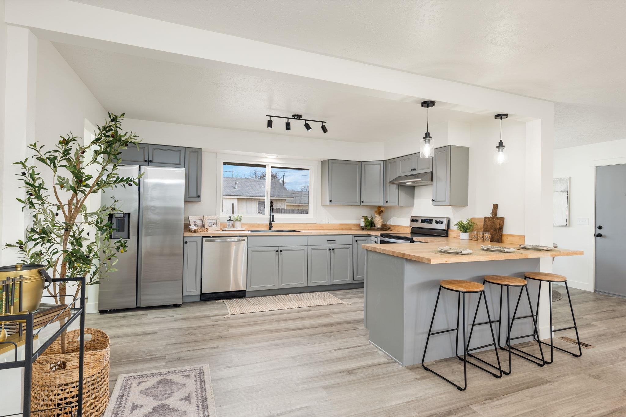 1214 East Broad Avenue Spokane, WA 99207 - Photo 4 of 30