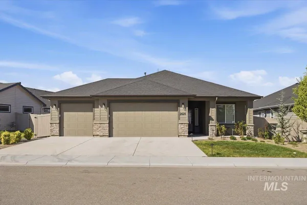 $505,000 | 2424 West Herron Rdg Court, Nampa, ID 83686