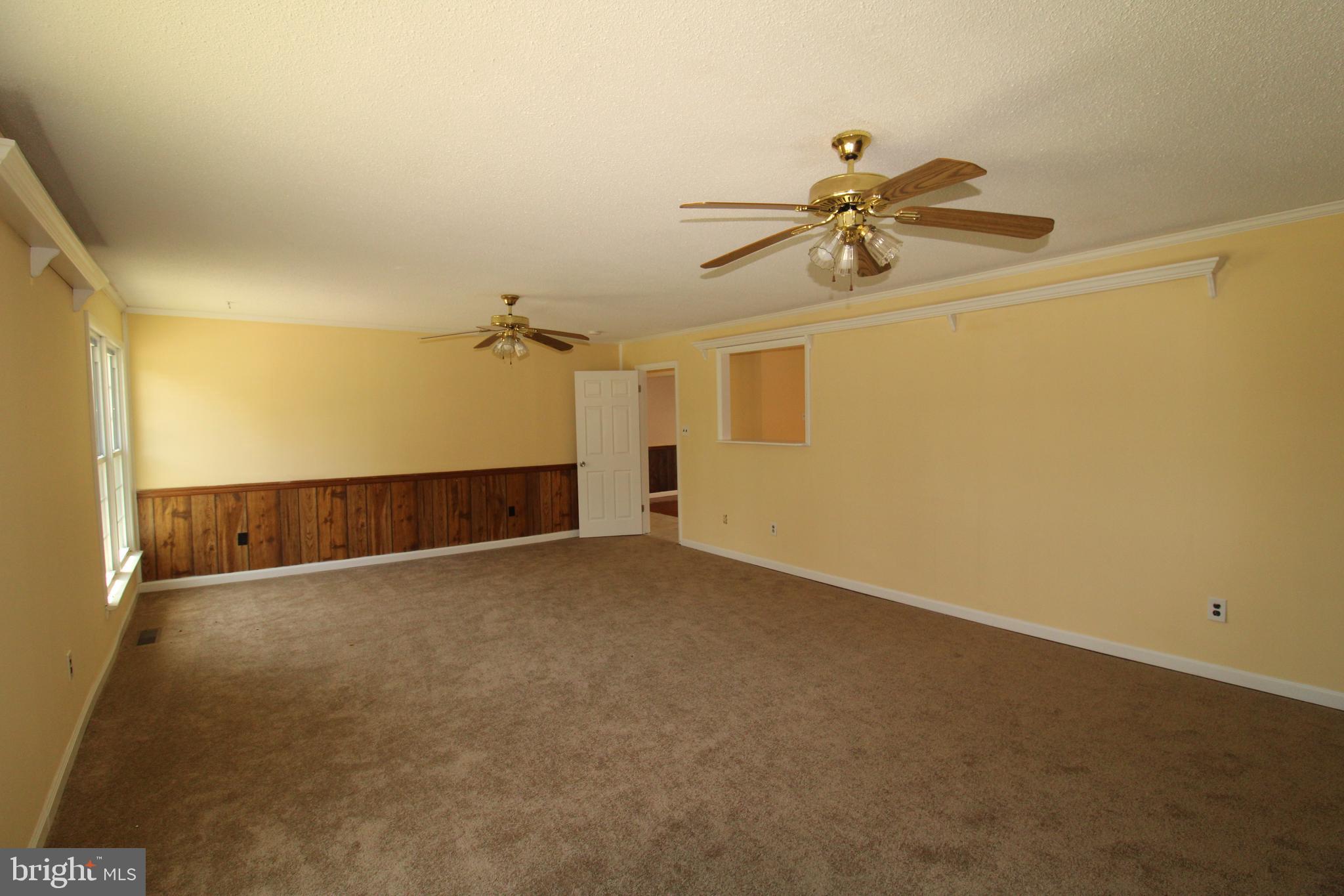 26438 Nanticoke Road Salisbury, MD 21801 - Photo 24 of 37 Family Room