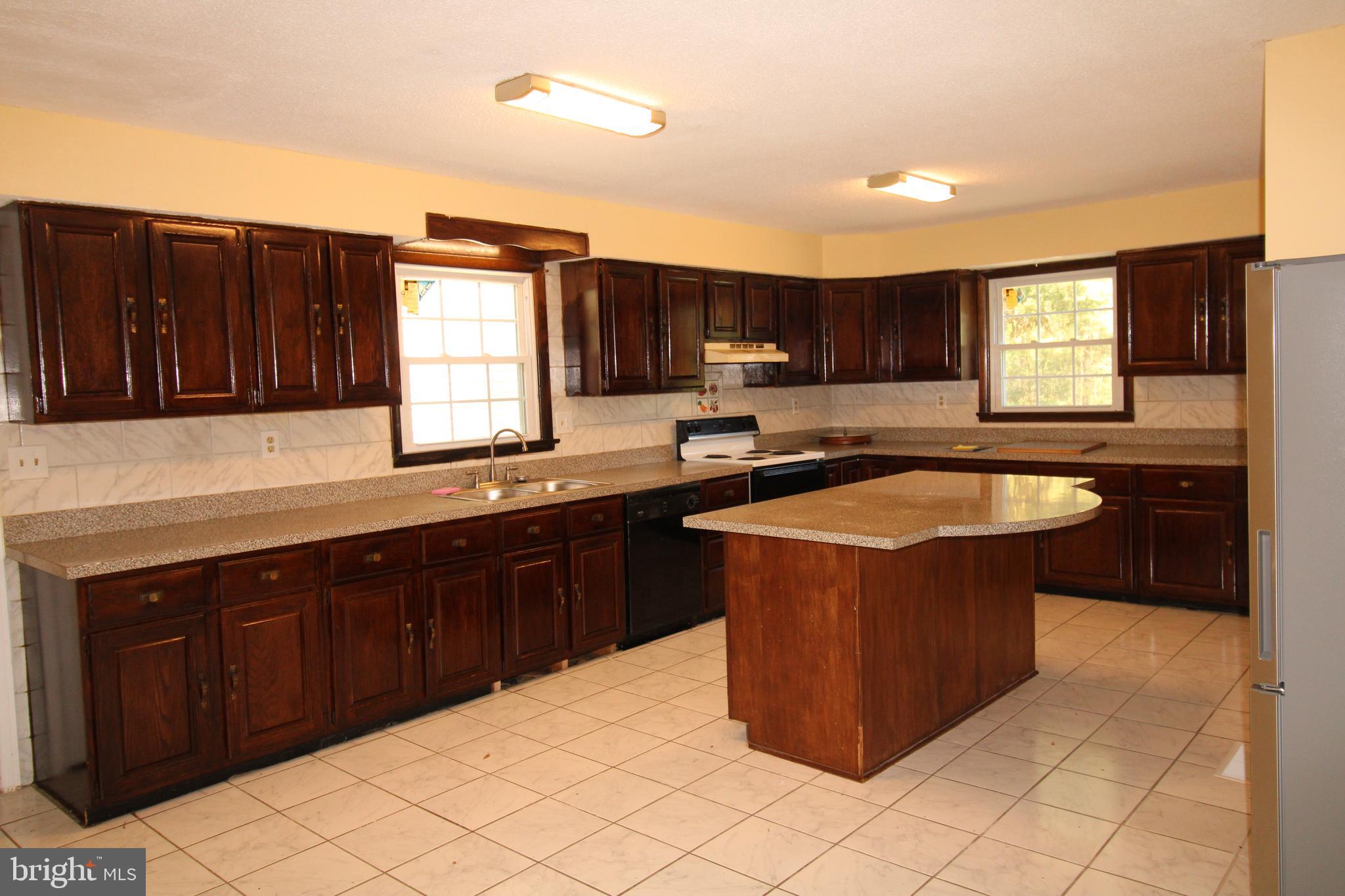 26438 Nanticoke Road Salisbury, MD 21801 - Photo 36 of 37 Kitchen
