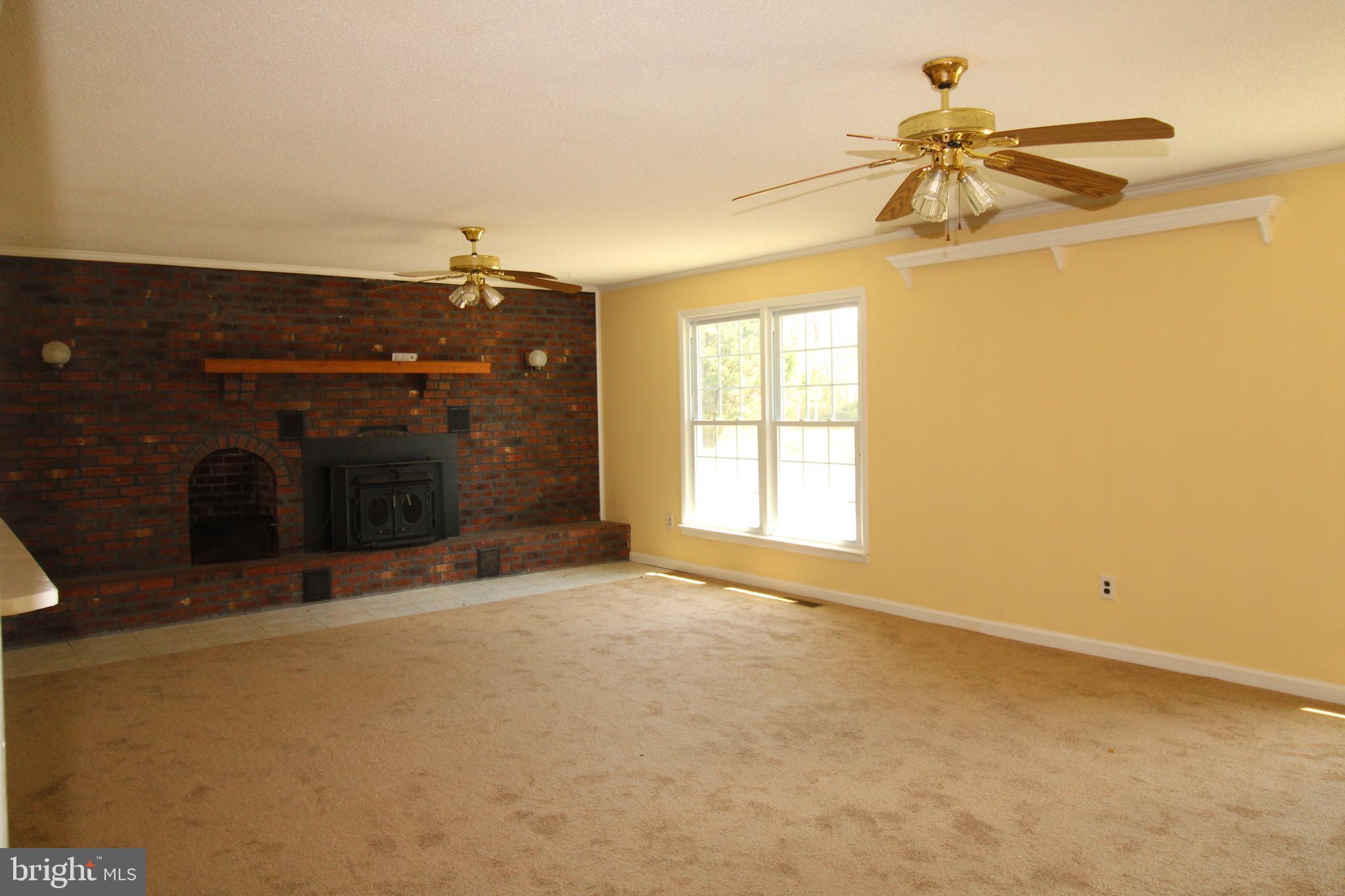 26438 Nanticoke Road Salisbury, MD 21801 - Photo 8 of 37 Family room