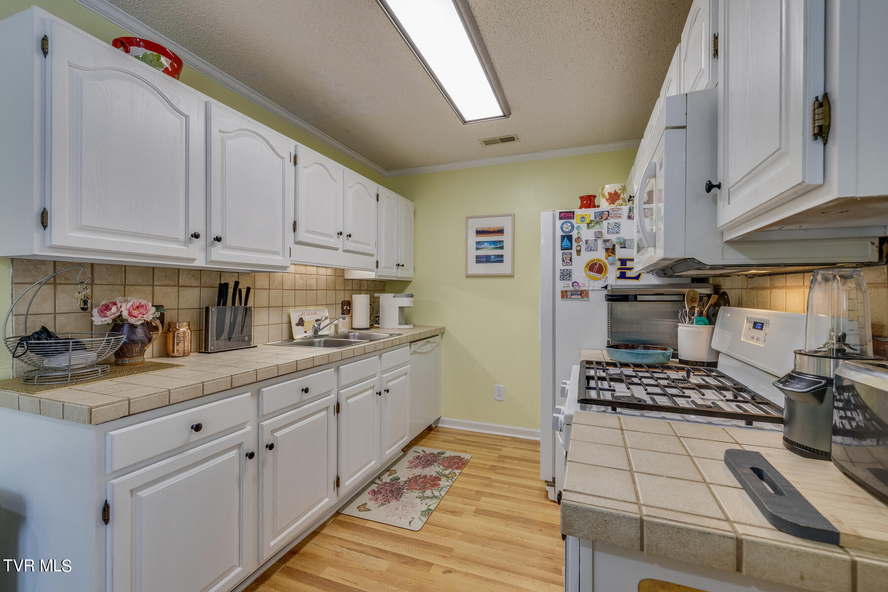 2700 Indian Ridge Road, Unit 3 Johnson City, TN 37604 - Photo 11 of 40 011