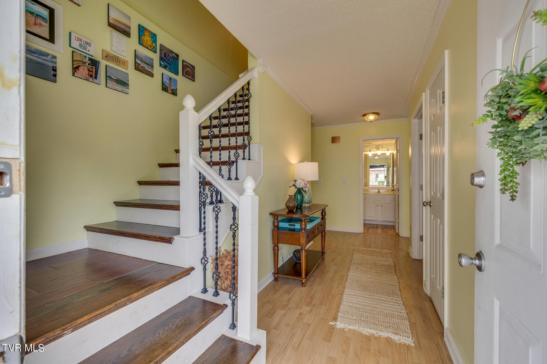2700 Indian Ridge Road, Unit 3 Johnson City, TN 37604 - Photo 4 of 40 004