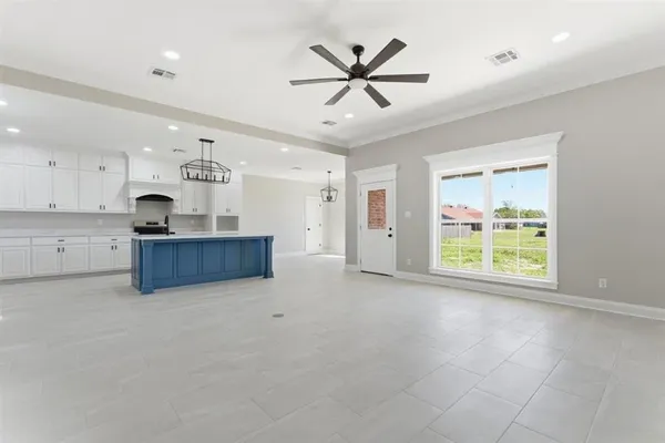 $399,000 | 6825 Bonne Meadow Lane, Lake Charles, LA 70605
