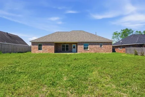 $399,000 | 6825 Bonne Meadow Lane, Lake Charles, LA 70605