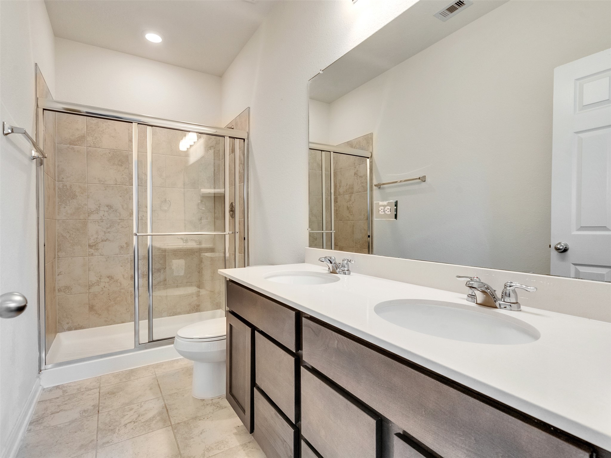 6011 Whitewing Road Rosenberg, TX 77469 - Photo 7 of 25 Gallery Image 7
